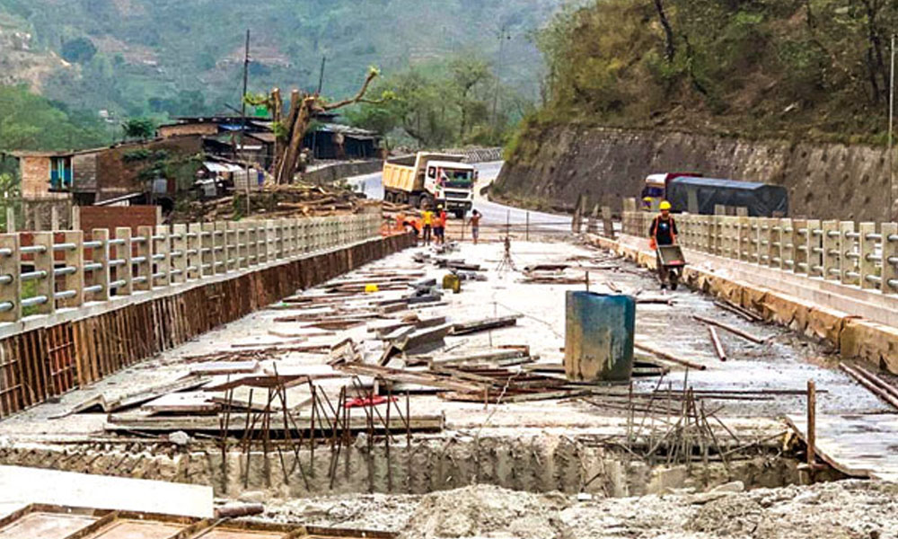 सरकारबाट भुक्तानी नपाएको भन्दै निर्माण व्यवसायीहरुले गरे आन्दोलनको तयारी